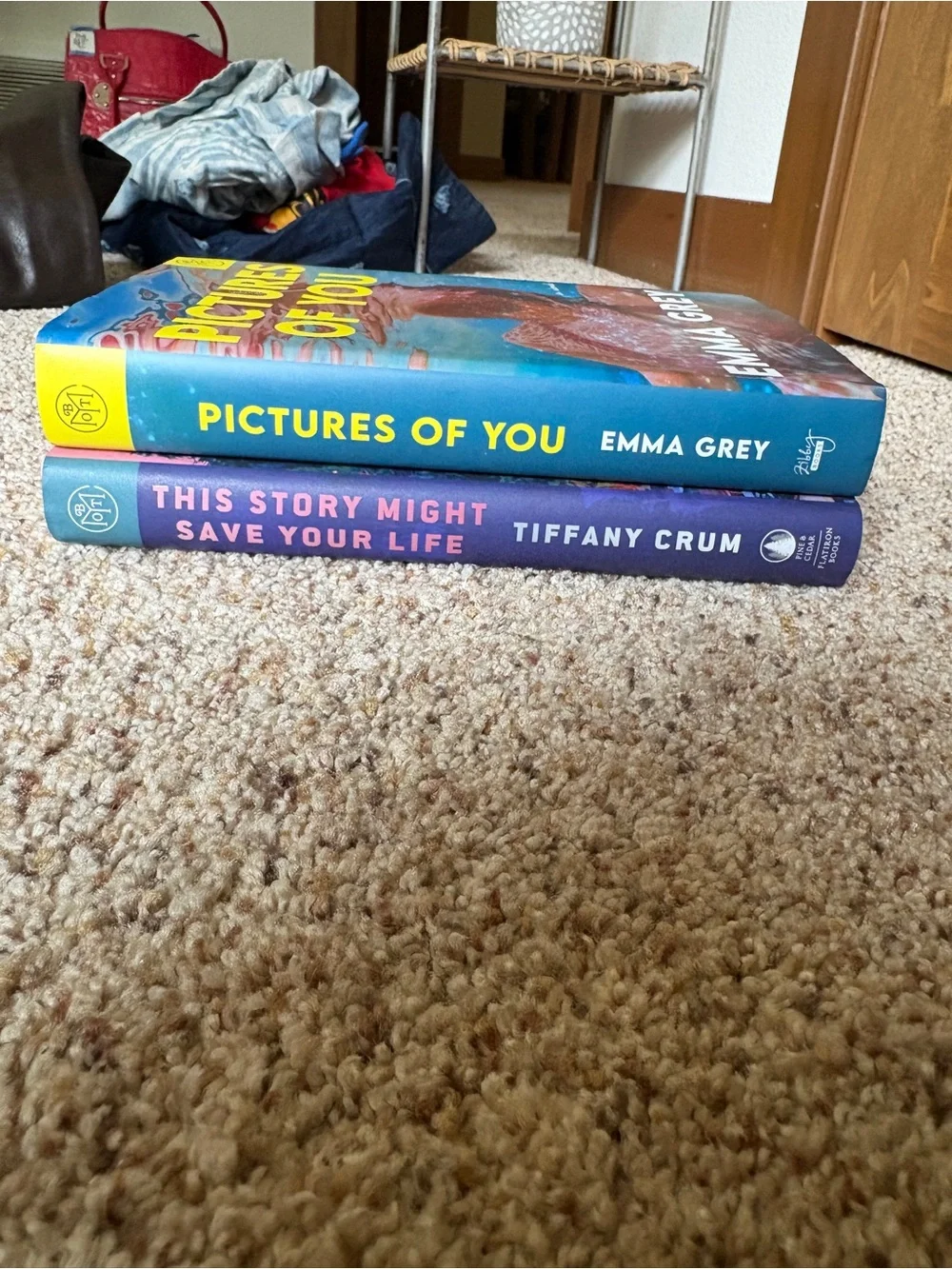 New + popular fiction hardcover bundle 📚💕✨